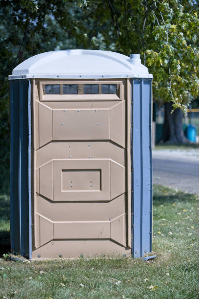 Portable Toilet Options We Offer in Pima, AZ